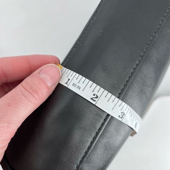 Stone Mountain Women's Sling Bag Shoulder Leather Vintage brass Hardware Black - Picture 12 of 14